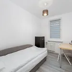 Апартаменты Bronowice Spacious By Bookinghost Краков