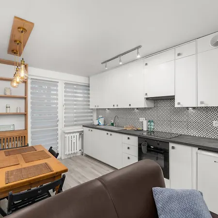 Апартаменты Bronowice Spacious By Bookinghost Краков
