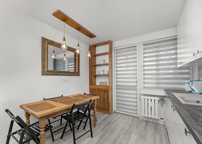 Apartment Bronowice Spacious By Bookinghost *